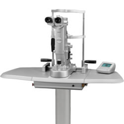 Selective Laser Trabeculoplasty device